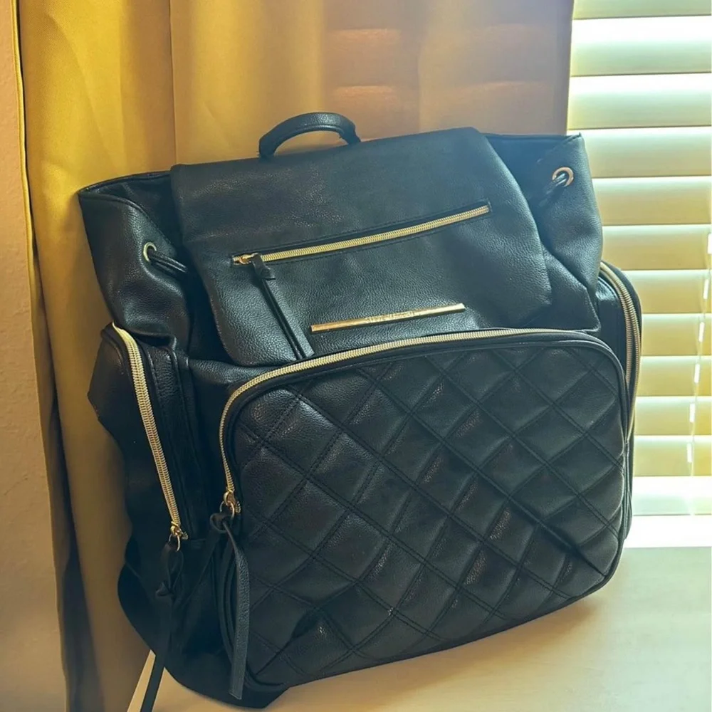 Steve Madden lots storage